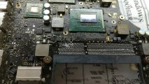Замена разъема оперативной памяти на Apple Mac book Pro 13
