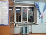 установка оконных конструкций в учебном учереждении