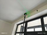 Установка карнизов на высоте 3,5 метра. Имеются в наличии стойки под нивелир ( лазерный уровень ) и поддержка для длинных карнизов ( гардин )