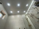 Обход керамогранита в ванной под натяжной потолок