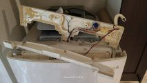 Смена направления открывания дверей холодильника.