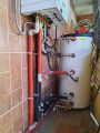 Настенный газовый котел и бойлер. Монтаж на улице.