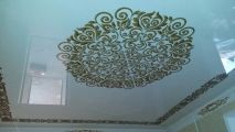 Натяжной потолок с узором