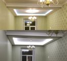 Потолочные короба со скрытой LED подсветкой. Верхнее фото – теплое освещение за счет люстр, нижнее – только LED подсветка. Старый фонд на Чернышевской, 2016 год