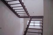 Металлический каркас лестницы 