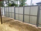 Изготовлены , и смонтированы распашные ворота 