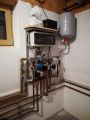 Распределительный коллектор с автоматикой управления в котельной частного дома. Обвязка медной трубой