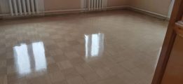 Новая шлиф- машина. Позволяет снимать минимальный слой с древесины. Подходит для шлифовки доски с фаской, паркетной доски, инженерной доски, ну и штучный паркет с дощатым полом так-же обрабатывает до идеального состояния.