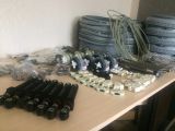 В основном всё есть, прямо у меня в машине! Чего нет - найду