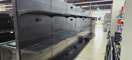 Монтаж розеток для ТВ витрины