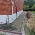 Работа по отмостке