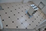 Укладка напольной плитки