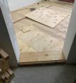 Выравнивание и утепление пола фанерой по лагам из бруса
