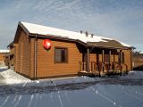 Баня из оцилиндрованного бревна диаметром 220