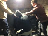 Спуск котла 270 кг без лестницы по отвесу на 2 метра вниз