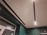 Встроенные треки и встроенный карниз