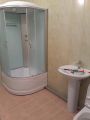 Установка унитаза, раковины, душевой кабины,