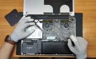 Так выглидит MacBook внутри. Ремонт любой сложности техники Apple и не только...