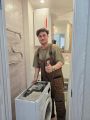 Ко мне обратился клиент с проблемой не вращается барабан,я приехал на место и быстро нашел неисправность-ремень привода порвался,проверил состояние бака и подшипников-все в норме,заменил ремень в этот же день и машинка вновь выполняет свою функцию!