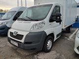 В рамках выездной диагностики осмотрен Peugeot Boxer. Пробег родной, 200к, но автомобиль эксплуатировался с постоянными перегрузами. Рама в месте крепления кабины покрыта коррозией, рессоры абсолютно плоские, машина с пустым кузовом лежит на отбойниках.