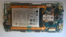 Частичный разбор LG G2 D802. Пережил замену АКБ, замену экрана и блока задних клавиш