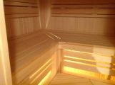 Отделка парной сауны с художественной подсветкой