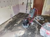 Демонтаж битума в комнате шлифмашинкой, на выполнение работ 1 день.