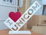 Хештег компании Unicom со съемной подставкой.
Размер 50х60см.
Материал: фанера