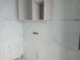 Укладка керамогранита 60*60на стены фартука