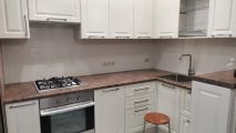 Укладка фартука ,после установки кухонного гарнитура.