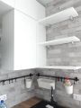 Установка рейлингов и полок IKEA на монолитную стену. 