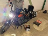 Запуск двигателя мотоцикла Harley-Davidson Street Bob.